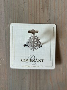 RS Covenant Silver Sparkly Snowflake Ring - Size: 7